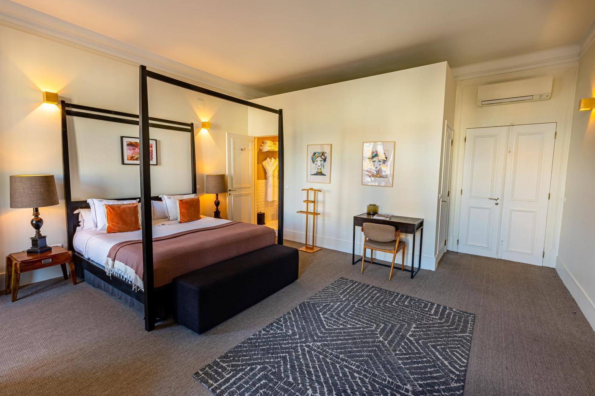Hotel Le Consulat 4*