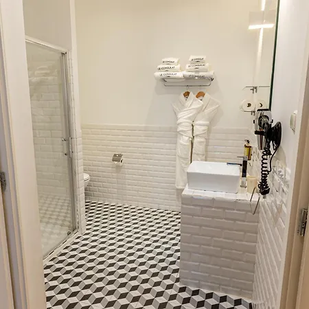 Le Consulat Hotel Lisbon Room photo