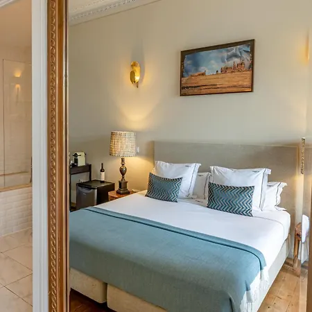 Le Consulat Hotel Lisbon Room photo