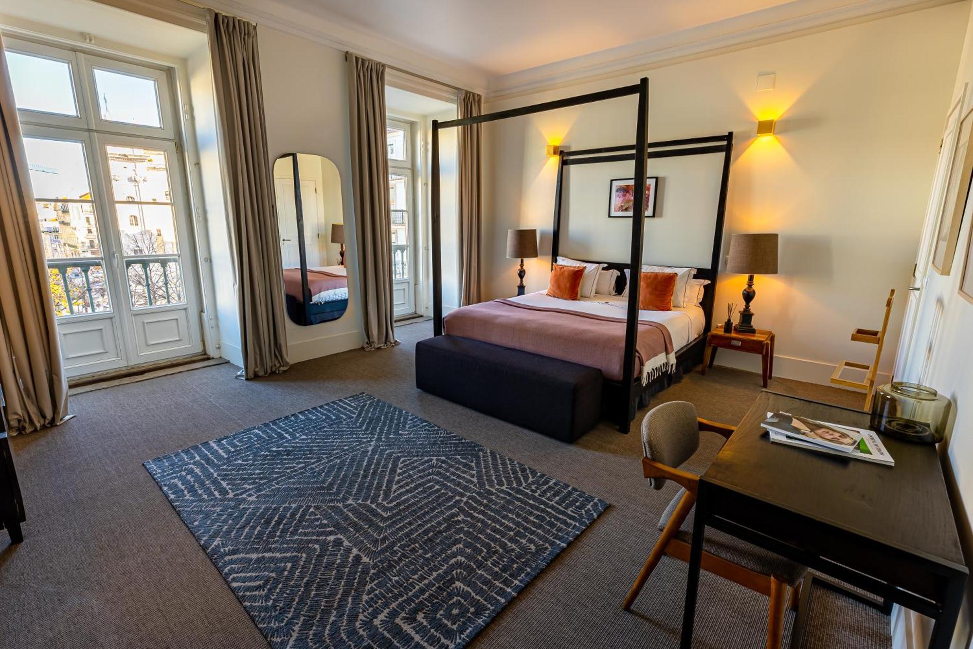 Le Consulat Lisbon